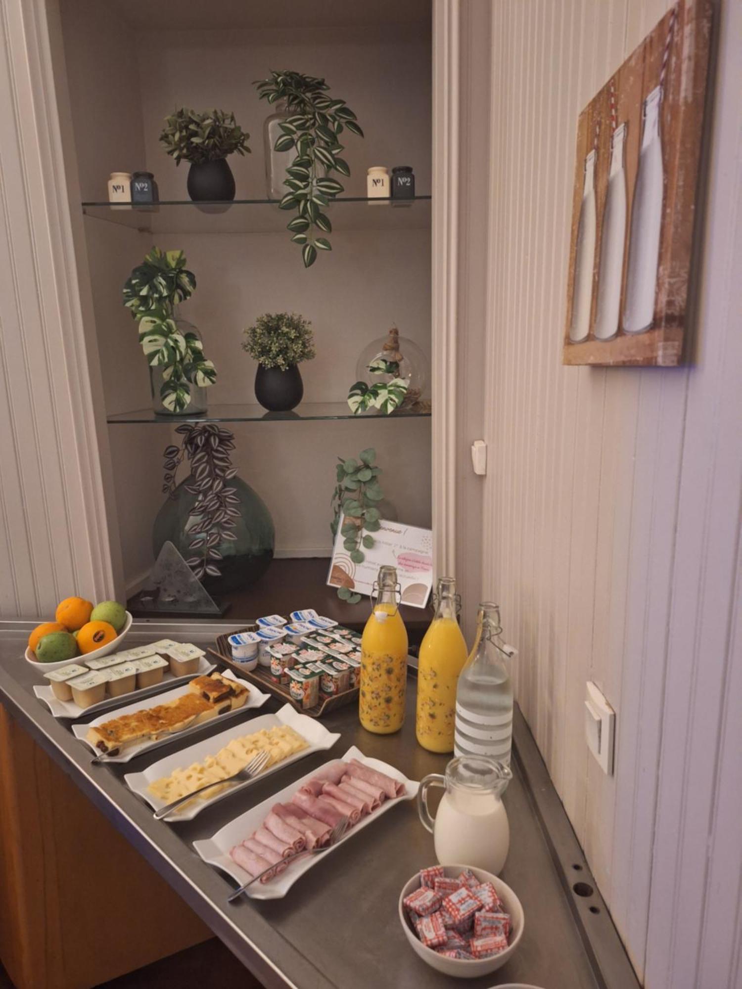 Hotel Restaurant Du Lac Комбург Екстериор снимка
